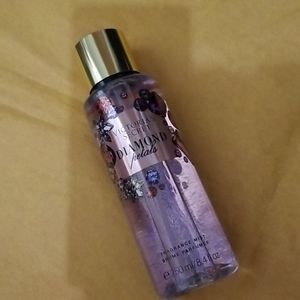 VICTORIA SECRET DIAMOND PETALS
